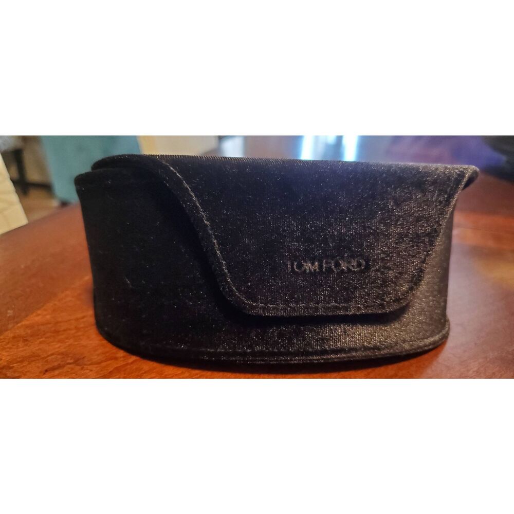 Tom Fold Black large Velvet Sunglasses Case only - Picture 11 of 13